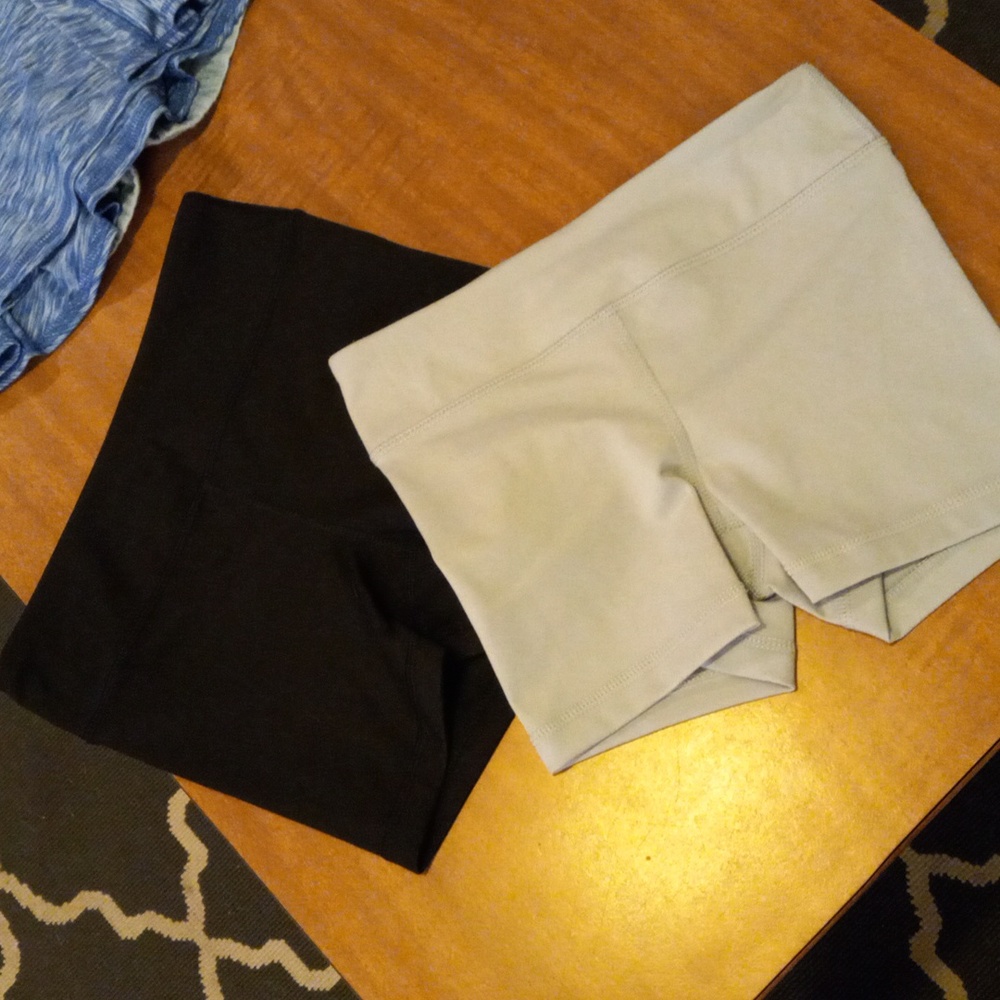 Girls 7/8 90Degrees bundle shorts